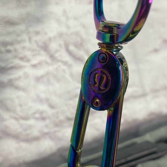 Lululemon Hip to be Free Crossbody Bag - Picture 4 of 9